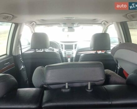 Субару Аутбек 2010 у Черкасах на Automoto.ua Білий Субару Аутбек, об'ємом двигуна 3.6 л та пробігом 297 тис. км за 9999 $, фото 28 на Automoto.ua