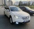Білий Субару Аутбек, об'ємом двигуна 2.5 л та пробігом 250 тис. км за 6500 $, фото 1 на Automoto.ua