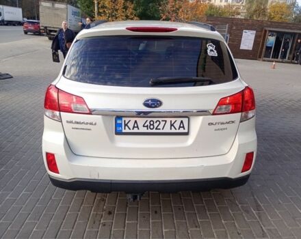 Білий Субару Аутбек, об'ємом двигуна 2.5 л та пробігом 250 тис. км за 6500 $, фото 2 на Automoto.ua