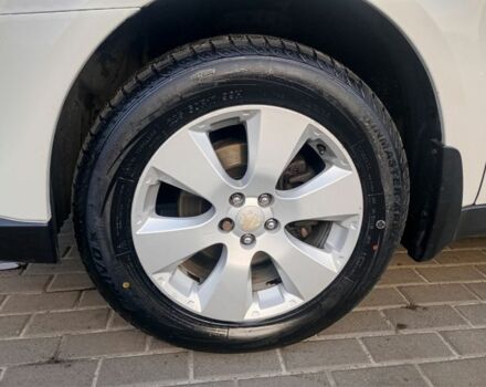 Білий Субару Аутбек, об'ємом двигуна 2.5 л та пробігом 250 тис. км за 6500 $, фото 3 на Automoto.ua