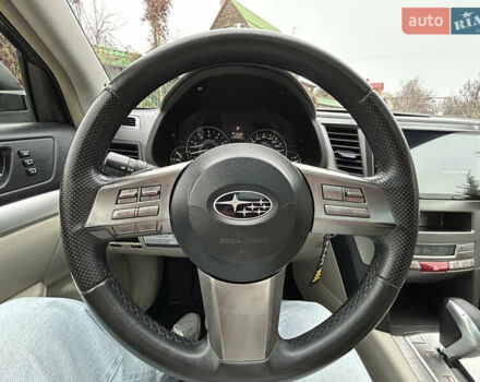 Белый Субару Аутбек, объемом двигателя 2.46 л и пробегом 194 тыс. км за 10300 $, фото 20 на Automoto.ua