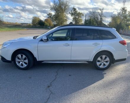 Білий Субару Аутбек, об'ємом двигуна 2 л та пробігом 355 тис. км за 8500 $, фото 10 на Automoto.ua