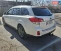Белый Субару Аутбек, объемом двигателя 2.5 л и пробегом 218 тыс. км за 10500 $, фото 1 на Automoto.ua