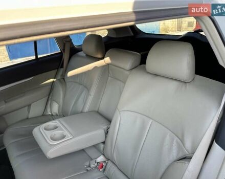 Білий Субару Аутбек, об'ємом двигуна 2.46 л та пробігом 209 тис. км за 10500 $, фото 21 на Automoto.ua