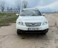 Білий Субару Аутбек, об'ємом двигуна 3.6 л та пробігом 381 тис. км за 7500 $, фото 5 на Automoto.ua