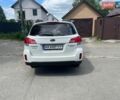 Білий Субару Аутбек, об'ємом двигуна 2.46 л та пробігом 250 тис. км за 6000 $, фото 4 на Automoto.ua