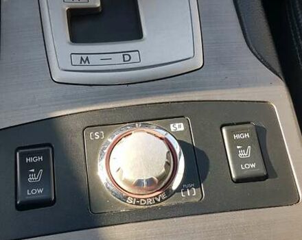 Субару Аутбек 2010 у Черкасах на Automoto.ua Білий Субару Аутбек, об'ємом двигуна 3.6 л та пробігом 297 тис. км за 9999 $, фото 25 на Automoto.ua