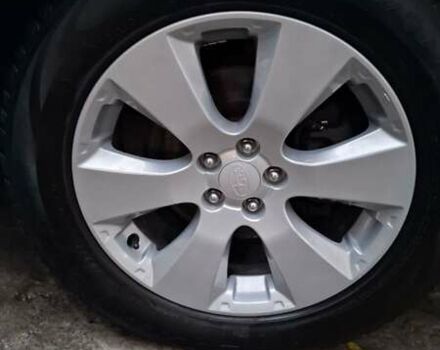 Белый Субару Аутбек, объемом двигателя 2.46 л и пробегом 166 тыс. км за 10500 $, фото 2 на Automoto.ua