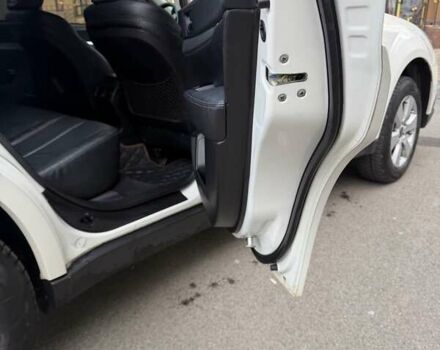 Белый Субару Аутбек, объемом двигателя 2.5 л и пробегом 304 тыс. км за 9700 $, фото 9 на Automoto.ua