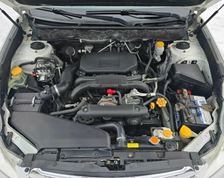 Білий Субару Аутбек, об'ємом двигуна 2.46 л та пробігом 189 тис. км за 8999 $, фото 21 на Automoto.ua