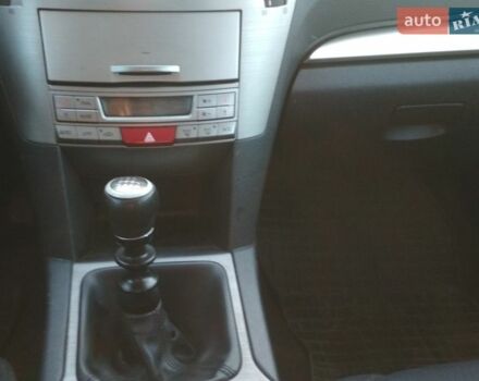 Белый Субару Аутбек, объемом двигателя 2.46 л и пробегом 189 тыс. км за 8500 $, фото 9 на Automoto.ua