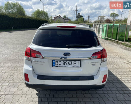 Білий Субару Аутбек, об'ємом двигуна 1.99 л та пробігом 268 тис. км за 9500 $, фото 10 на Automoto.ua