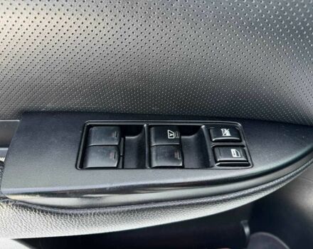 Белый Субару Аутбек, объемом двигателя 2.5 л и пробегом 305 тыс. км за 9990 $, фото 16 на Automoto.ua