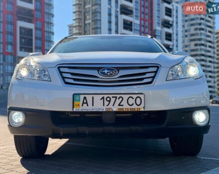 Белый Субару Аутбек, объемом двигателя 2.5 л и пробегом 260 тыс. км за 9300 $, фото 16 на Automoto.ua