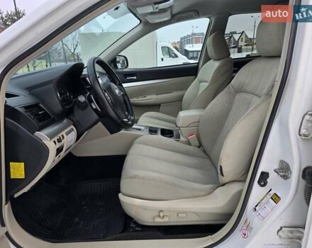 Білий Субару Аутбек, об'ємом двигуна 2.46 л та пробігом 189 тис. км за 8999 $, фото 33 на Automoto.ua