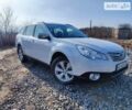 Белый Субару Аутбек, объемом двигателя 2.46 л и пробегом 250 тыс. км за 10000 $, фото 1 на Automoto.ua