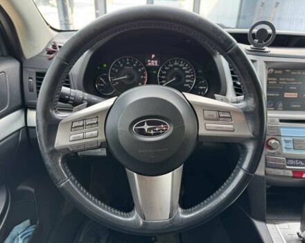 Белый Субару Аутбек, объемом двигателя 2.5 л и пробегом 305 тыс. км за 9990 $, фото 14 на Automoto.ua
