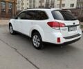 Белый Субару Аутбек, объемом двигателя 2.5 л и пробегом 304 тыс. км за 9700 $, фото 1 на Automoto.ua