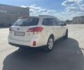 Белый Субару Аутбек, объемом двигателя 2 л и пробегом 255 тыс. км за 9000 $, фото 5 на Automoto.ua