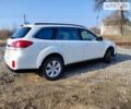Белый Субару Аутбек, объемом двигателя 2.46 л и пробегом 250 тыс. км за 10000 $, фото 3 на Automoto.ua
