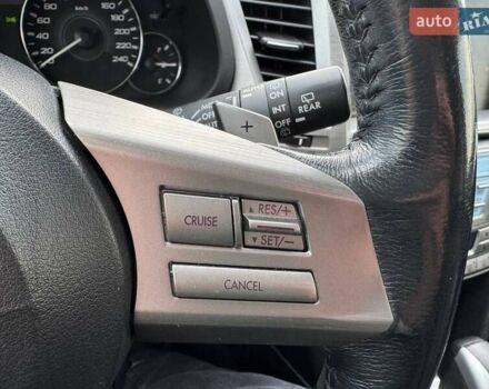 Білий Субару Аутбек, об'ємом двигуна 2.46 л та пробігом 305 тис. км за 9990 $, фото 21 на Automoto.ua