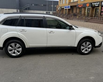 Белый Субару Аутбек, объемом двигателя 2.5 л и пробегом 304 тыс. км за 9700 $, фото 3 на Automoto.ua