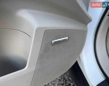 Білий Субару Аутбек, об'ємом двигуна 2.46 л та пробігом 320 тис. км за 9300 $, фото 25 на Automoto.ua