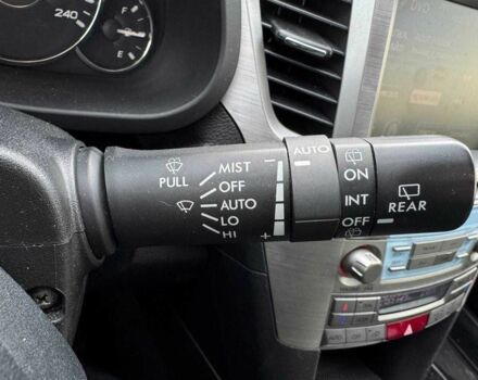 Белый Субару Аутбек, объемом двигателя 2.5 л и пробегом 305 тыс. км за 9990 $, фото 22 на Automoto.ua