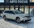 Белый Субару Аутбек, объемом двигателя 2.5 л и пробегом 305 тыс. км за 9990 $, фото 1 на Automoto.ua