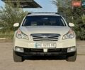 Белый Субару Аутбек, объемом двигателя 2.46 л и пробегом 236 тыс. км за 9999 $, фото 2 на Automoto.ua
