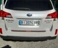 Белый Субару Аутбек, объемом двигателя 2.46 л и пробегом 250 тыс. км за 9000 $, фото 1 на Automoto.ua