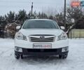 Білий Субару Аутбек, об'ємом двигуна 2.46 л та пробігом 189 тис. км за 8999 $, фото 2 на Automoto.ua