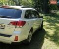 Білий Субару Аутбек, об'ємом двигуна 2 л та пробігом 250 тис. км за 8500 $, фото 6 на Automoto.ua