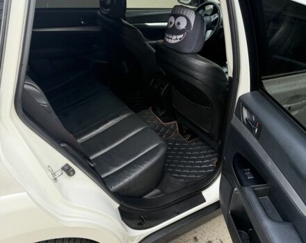 Белый Субару Аутбек, объемом двигателя 2.5 л и пробегом 304 тыс. км за 9700 $, фото 9 на Automoto.ua