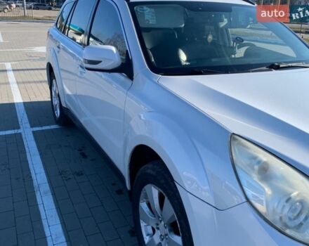 Білий Субару Аутбек, об'ємом двигуна 2.46 л та пробігом 293 тис. км за 9300 $, фото 14 на Automoto.ua