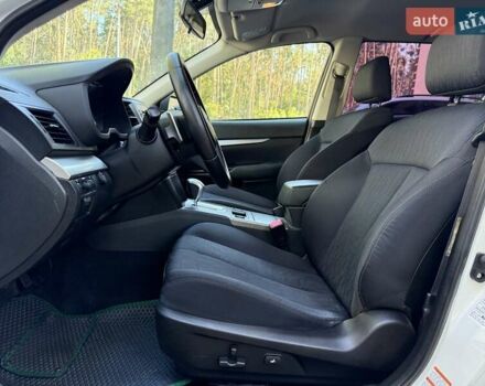Белый Субару Аутбек, объемом двигателя 2 л и пробегом 178 тыс. км за 7999 $, фото 10 на Automoto.ua