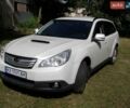 Білий Субару Аутбек, об'ємом двигуна 2 л та пробігом 250 тис. км за 8500 $, фото 3 на Automoto.ua