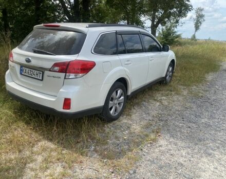 Белый Субару Аутбек, объемом двигателя 2.5 л и пробегом 270 тыс. км за 9500 $, фото 6 на Automoto.ua