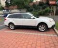 Белый Субару Аутбек, объемом двигателя 2.46 л и пробегом 223 тыс. км за 12000 $, фото 1 на Automoto.ua