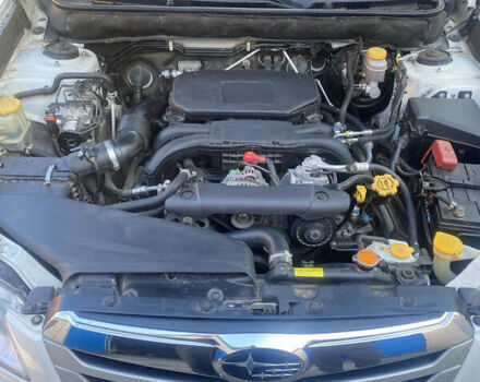 Белый Субару Аутбек, объемом двигателя 2.5 л и пробегом 95 тыс. км за 11300 $, фото 8 на Automoto.ua
