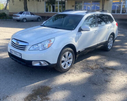 Белый Субару Аутбек, объемом двигателя 2.5 л и пробегом 95 тыс. км за 11300 $, фото 1 на Automoto.ua