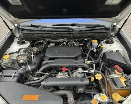 Белый Субару Аутбек, объемом двигателя 2.5 л и пробегом 205 тыс. км за 5999 $, фото 15 на Automoto.ua