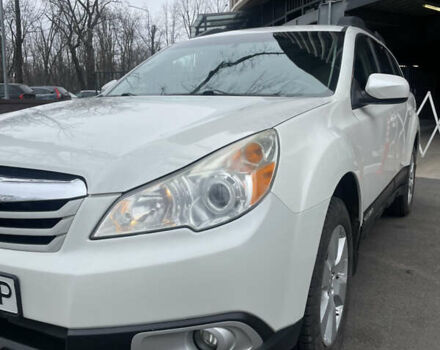 Білий Субару Аутбек, об'ємом двигуна 2.5 л та пробігом 96 тис. км за 9900 $, фото 4 на Automoto.ua