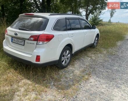 Білий Субару Аутбек, об'ємом двигуна 2.5 л та пробігом 270 тис. км за 9500 $, фото 4 на Automoto.ua