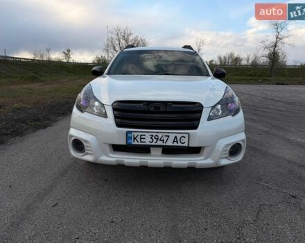 Білий Субару Аутбек, об'ємом двигуна 2.5 л та пробігом 230 тис. км за 10300 $, фото 4 на Automoto.ua