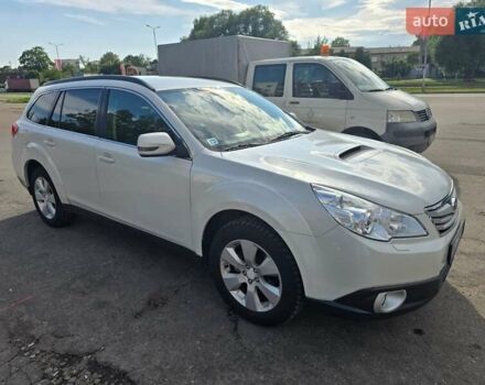 Білий Субару Аутбек, об'ємом двигуна 2.5 л та пробігом 290 тис. км за 6499 $, фото 7 на Automoto.ua