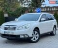 Белый Субару Аутбек, объемом двигателя 2.5 л и пробегом 263 тыс. км за 6600 $, фото 9 на Automoto.ua