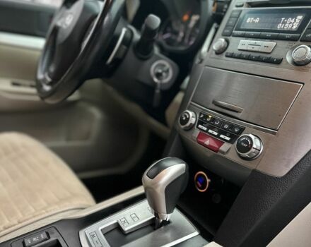 Белый Субару Аутбек, объемом двигателя 2.5 л и пробегом 205 тыс. км за 5999 $, фото 13 на Automoto.ua