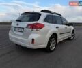 Белый Субару Аутбек, объемом двигателя 2.5 л и пробегом 230 тыс. км за 12000 $, фото 2 на Automoto.ua