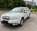 Білий Субару Аутбек, об'ємом двигуна 2.5 л та пробігом 270 тис. км за 9500 $, фото 1 на Automoto.ua